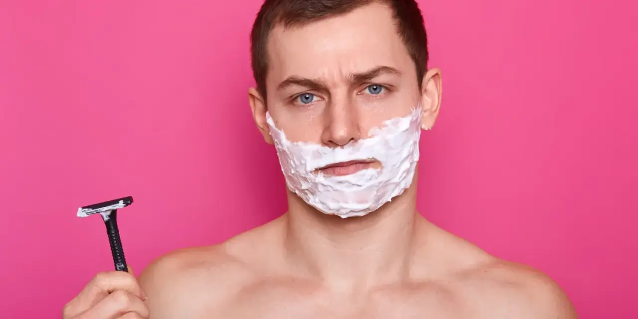 Pachy u mężczyzn: Golić czy nie? Fakty, trendy i porady