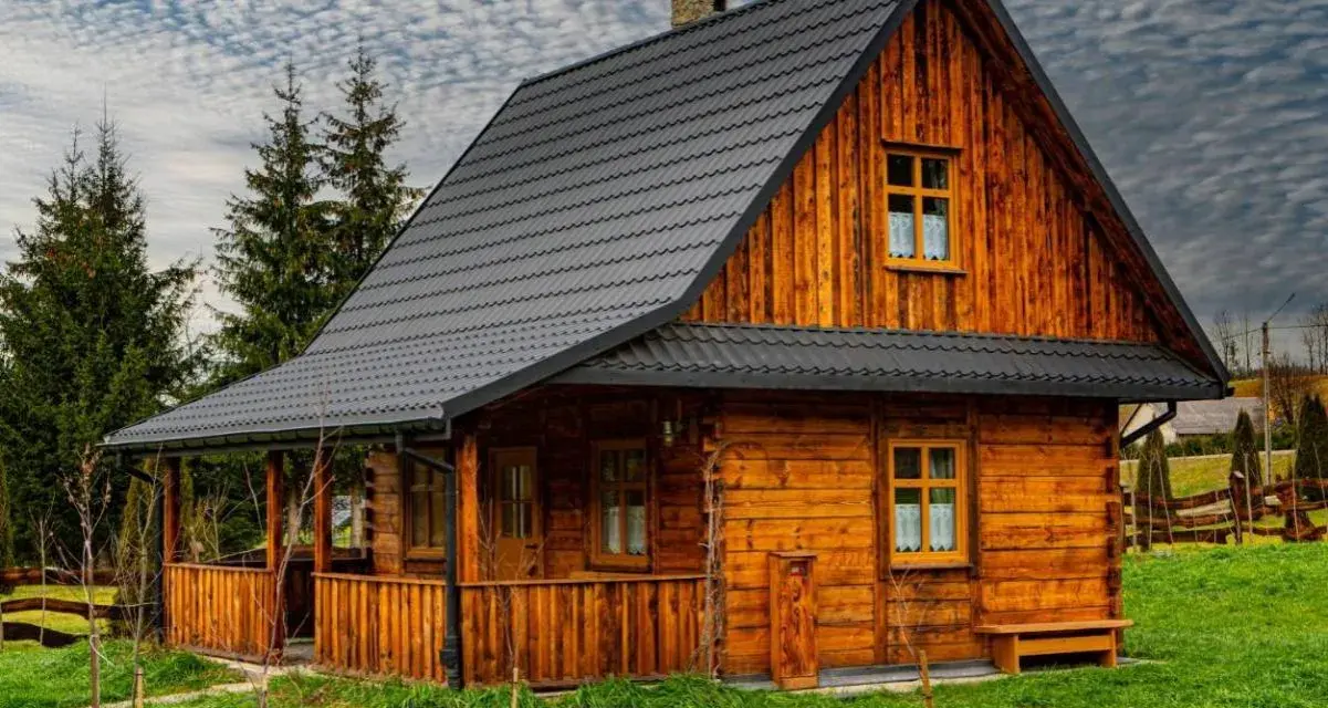 Romantyczny weekend w górach: Odkryj SPA, domki i dzikie Bieszczady