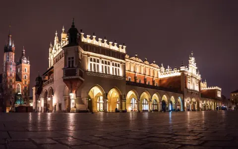 Gdzie na romantyczną kolację w Krakowie? Poznaj TOP miejsca!
