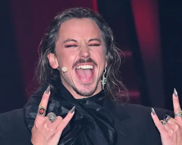 Michał Szpak: Czy jest w związku? Wolne serce, miłość bez etykiet.