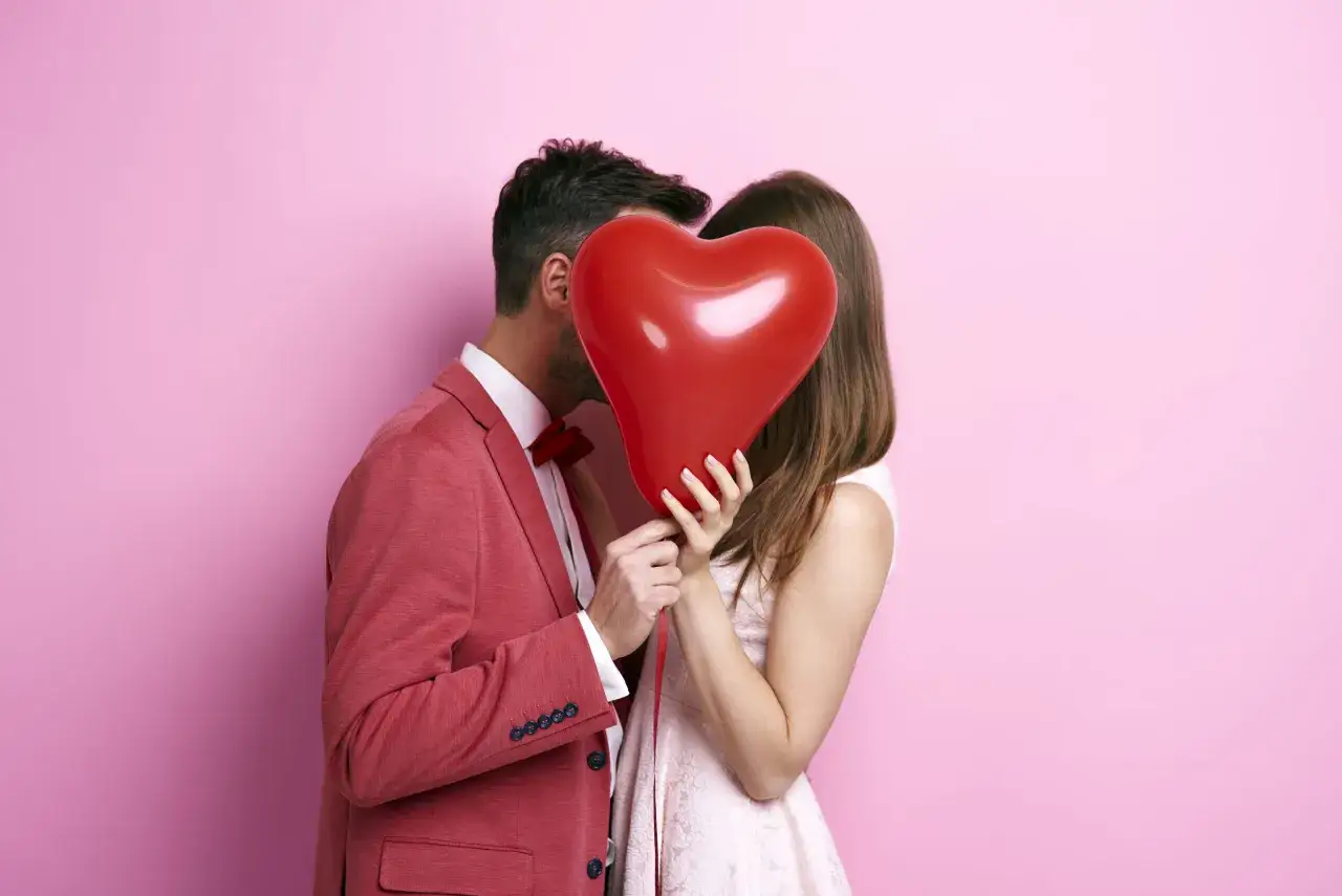 Romantyczna para w Krakowie, r&oacute;żnorodne randki